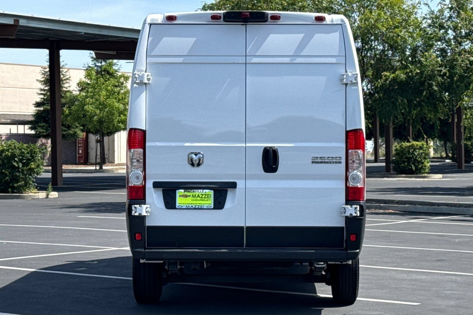 Used 2024 RAM ProMaster 2500 w/ Convenience Group FWD image 11