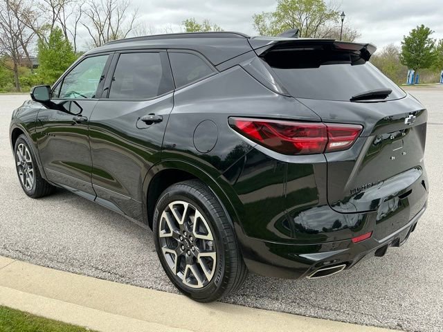 Used 2025 Chevrolet Blazer RS w/ Enhanced Convenience Package AWD/4WD image 4