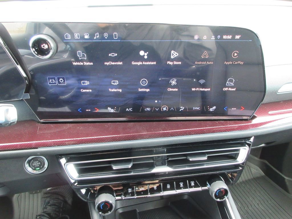 New 2026 Chevrolet Traverse Z71 w/ Driver Confidence Package image 32