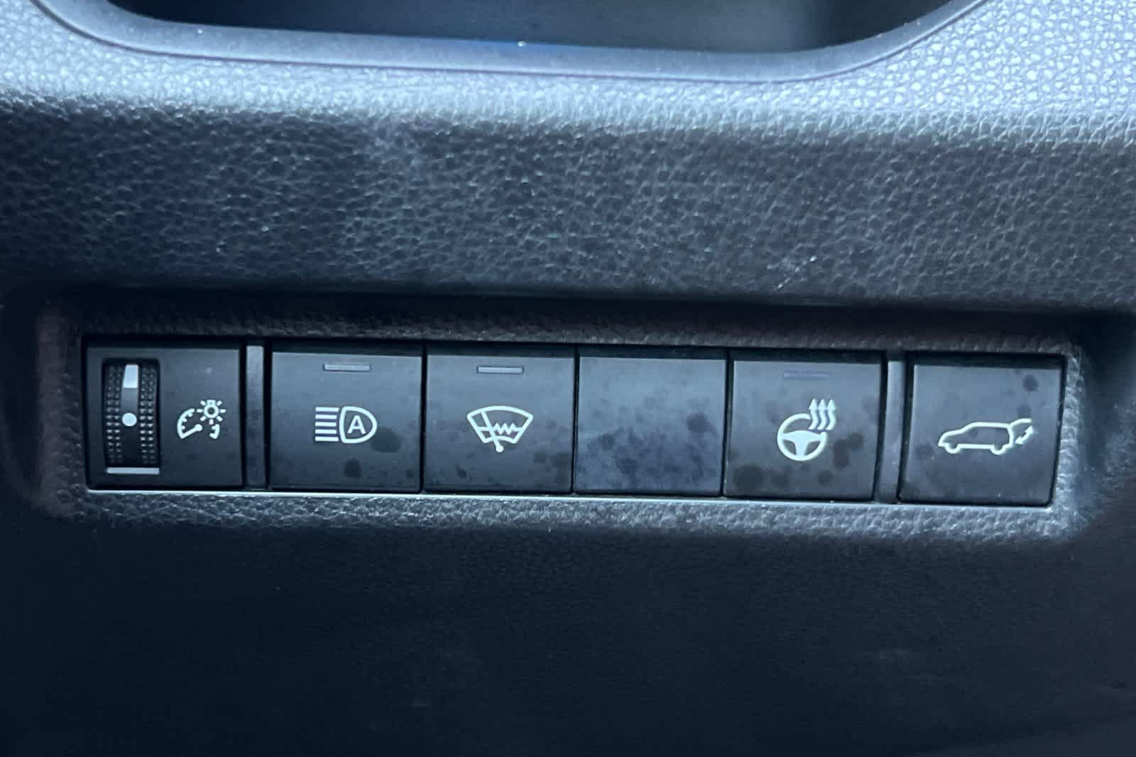 Used 2020 Toyota RAV4 XSE w/ XSE Grade Weather Package AWD/4WD image 30