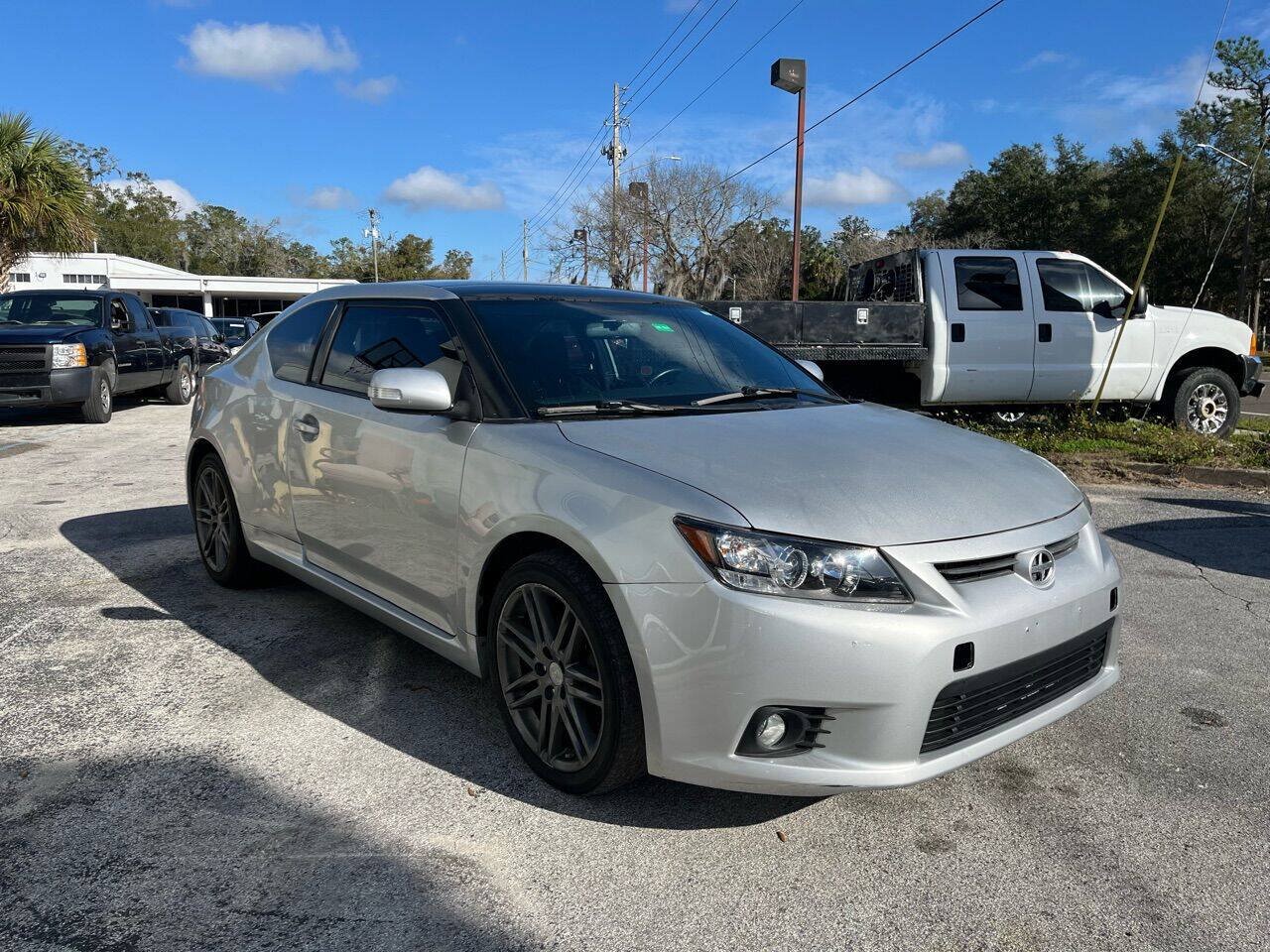 Used 2013 Scion tC FWD image 2