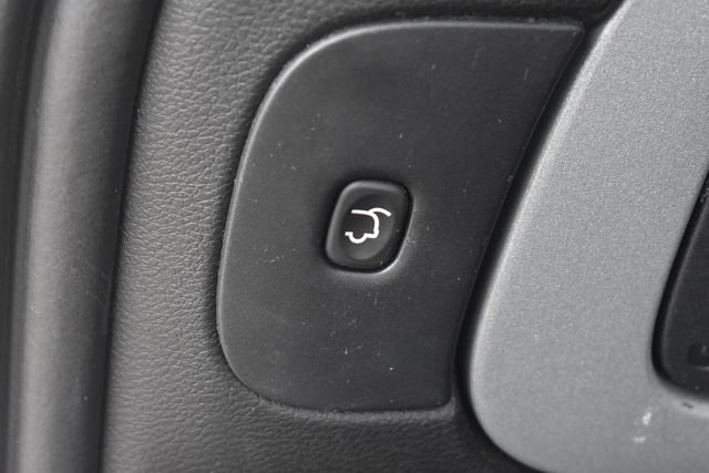 Used 2018 Jeep Cherokee Limited w/ High Altitude Package FWD image 16