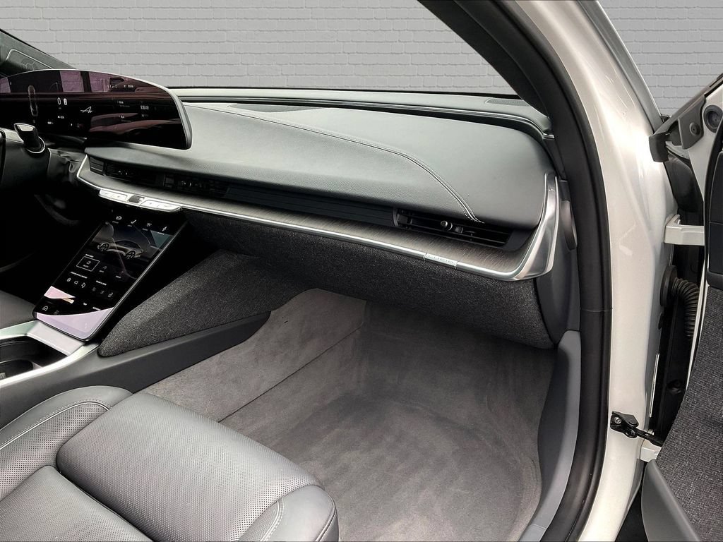 Used 2023 Lucid Air Touring AWD/4WD image 19