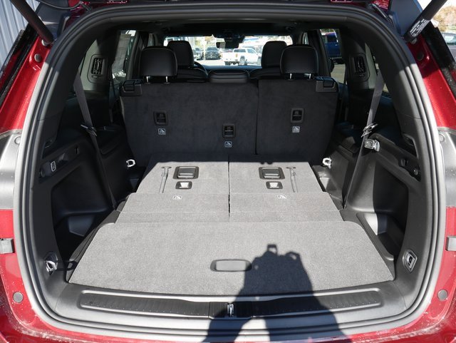 New 2025 Jeep Grand Cherokee L Altitude image 10