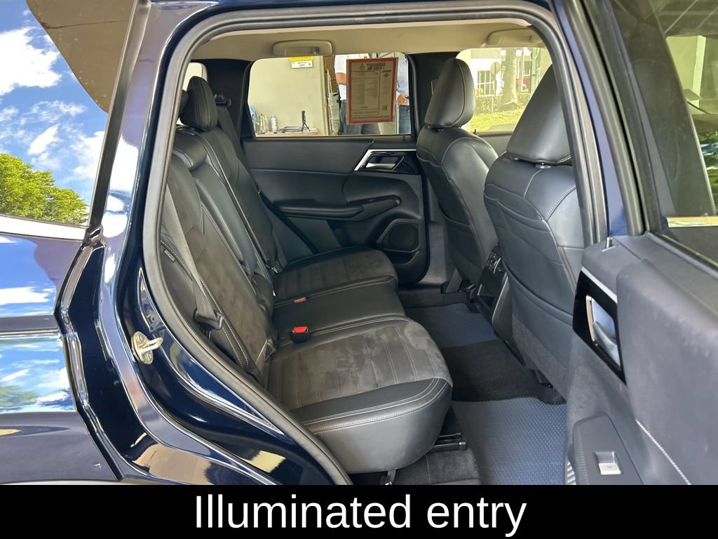 Used 2024 Mitsubishi Outlander SE Black Edition AWD/4WD image 28