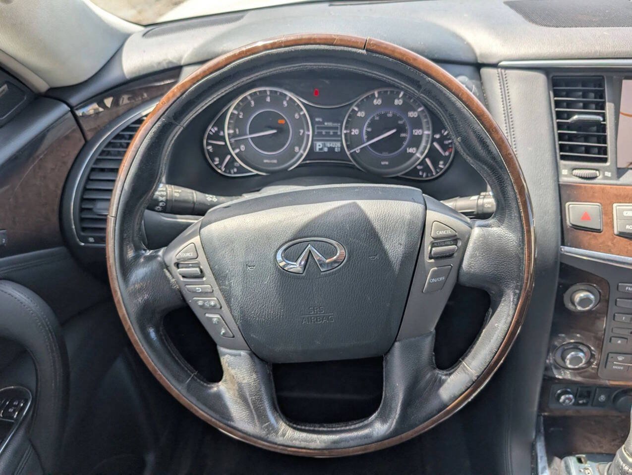 Used 2012 INFINITI QX56 4WD w/ Deluxe Touring Pkg image 33