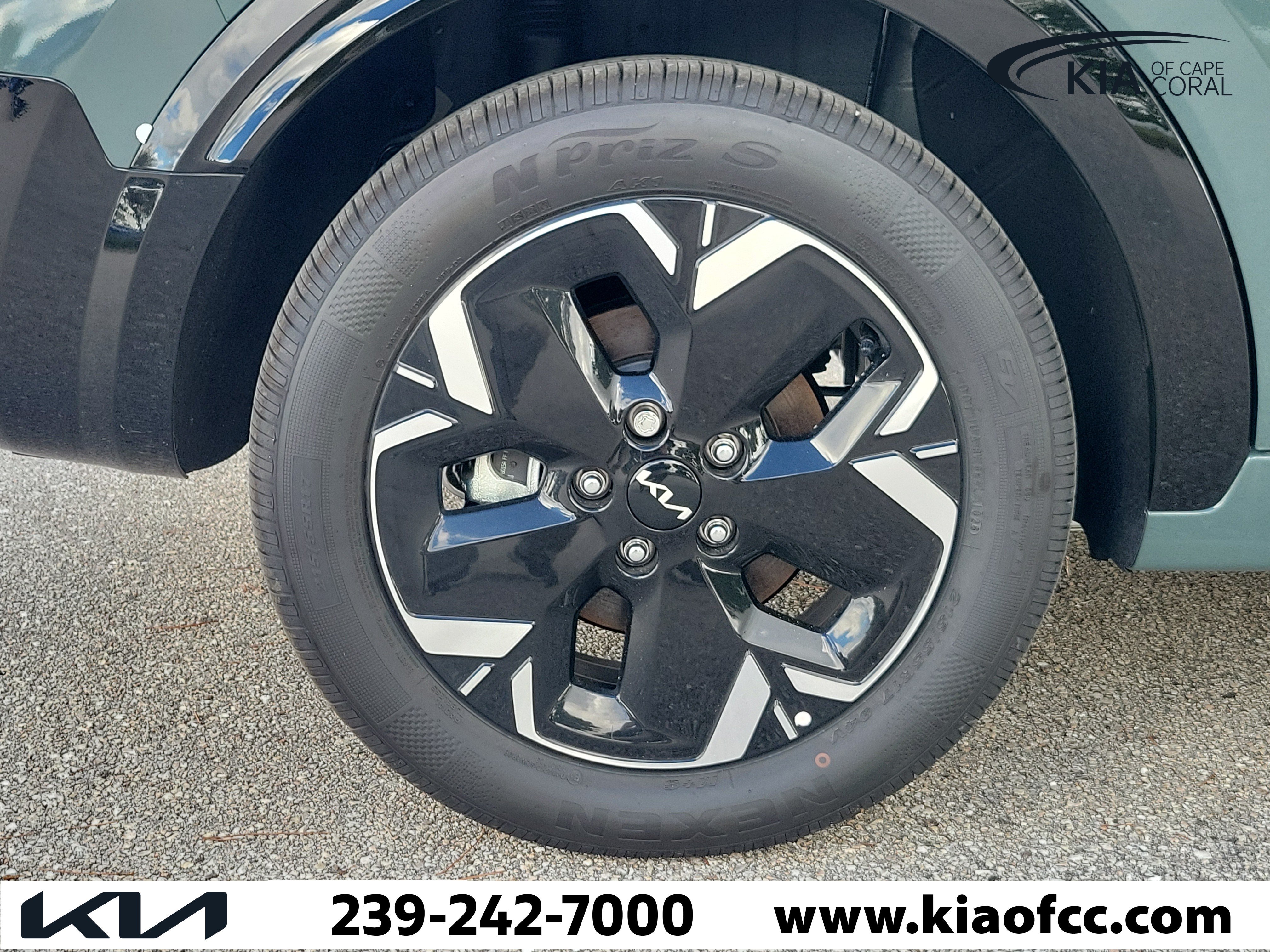 New 2026 Kia Niro Wind FWD image 9