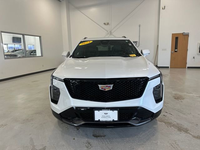 Certified 2024 Cadillac XT4 Sport image 3