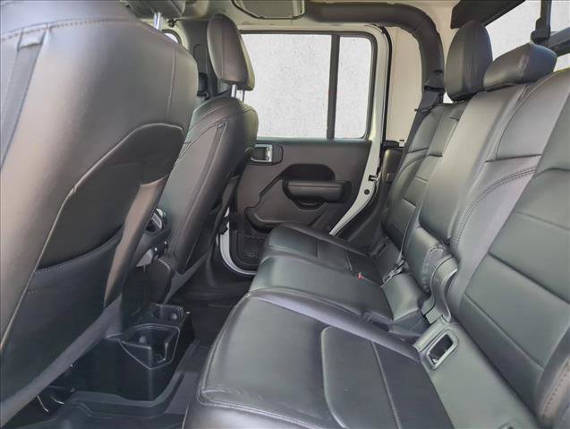 Used 2023 Jeep Gladiator Mojave AWD/4WD image 16