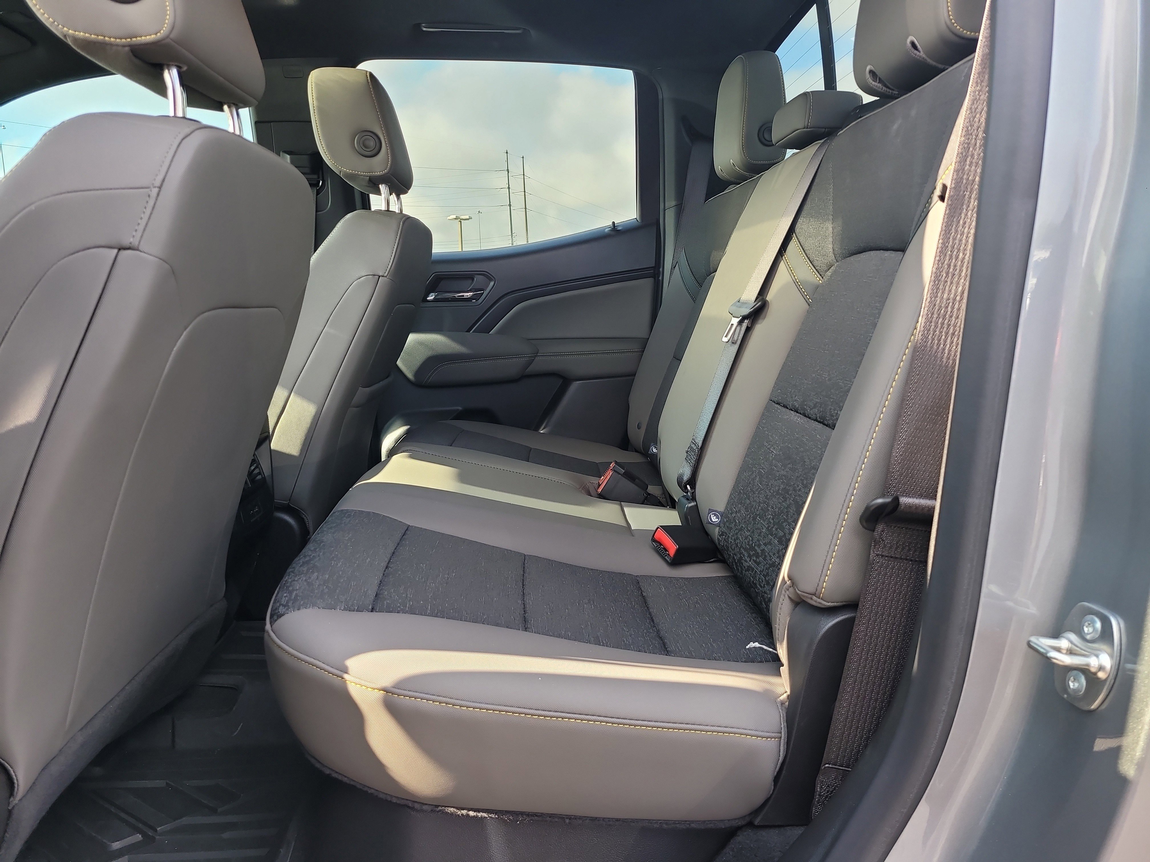 Used 2024 Chevrolet Colorado ZR2 w/ ZR2 Bison Edition image 13