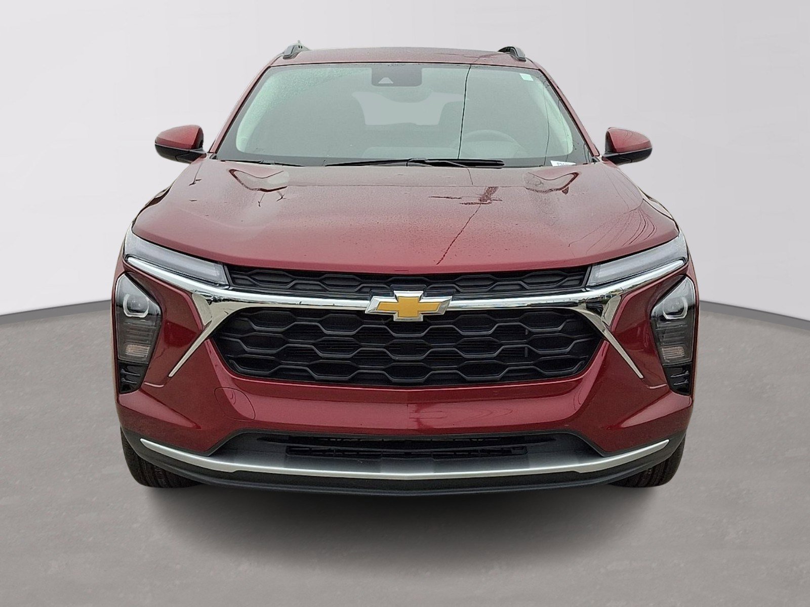 Used 2025 Chevrolet Trax LT FWD image 2