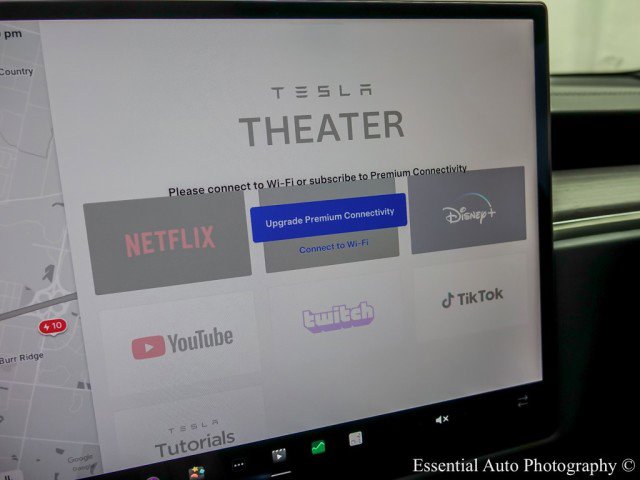 Used 2023 Tesla Model S image 24