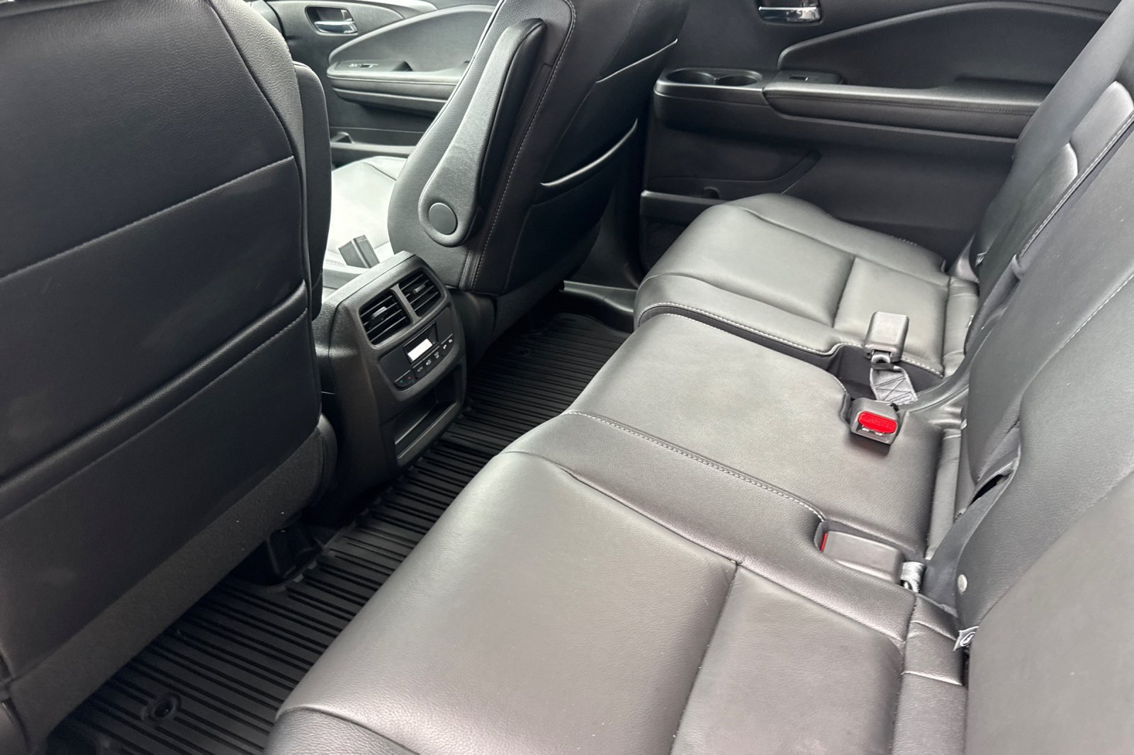 Used 2017 Honda Pilot EX-L image 9