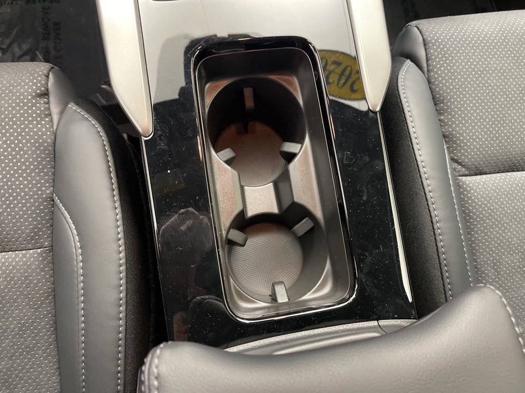 New 2026 Mitsubishi Eclipse Cross Black Edition image 13