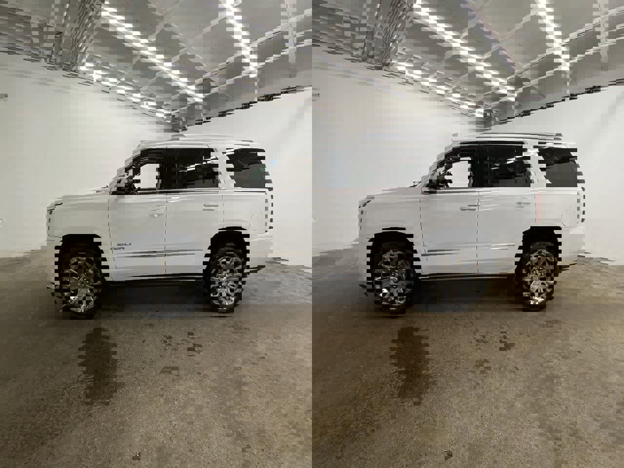 Used 2016 GMC Yukon Denali w/ Open Road Package image 3