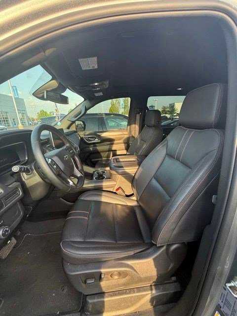 Used 2023 Chevrolet Tahoe RST AWD/4WD image 17