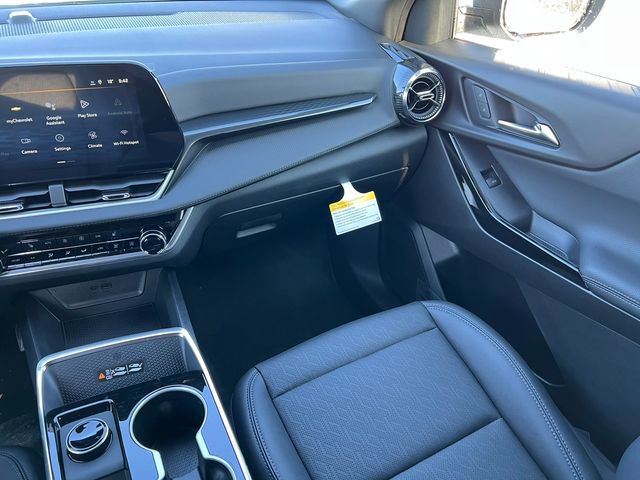 New 2026 Chevrolet Equinox LT w/ Convenience Package II image 32