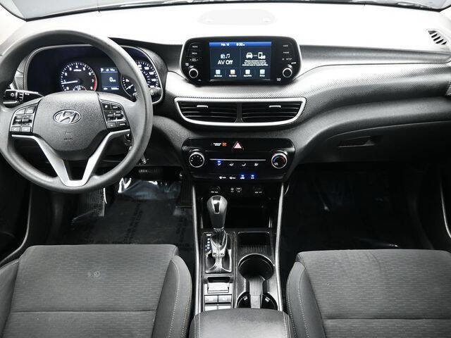 Used 2019 Hyundai Tucson SE image 17