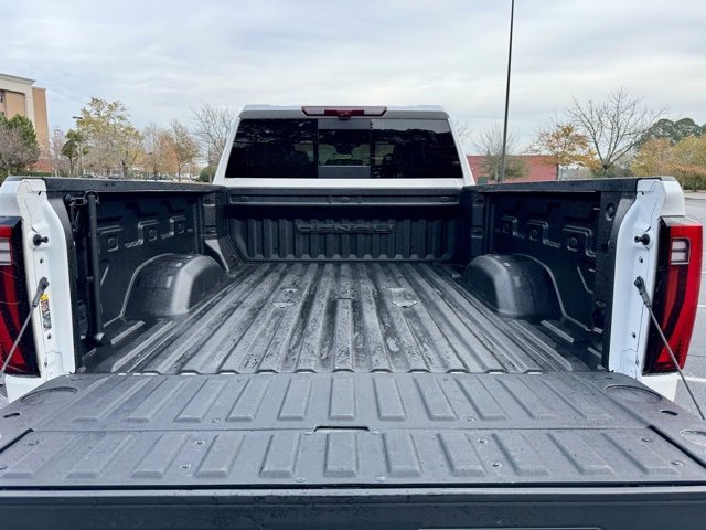 Used 2024 GMC Sierra 2500 Denali Ultimate w/ Max Trailering Package image 17