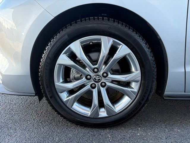 Used 2021 Toyota Sienna Platinum image 9