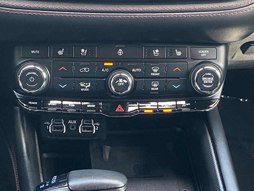 Used 2022 Dodge Durango R/T w/ Tow 'N Go Package AWD/4WD image 9