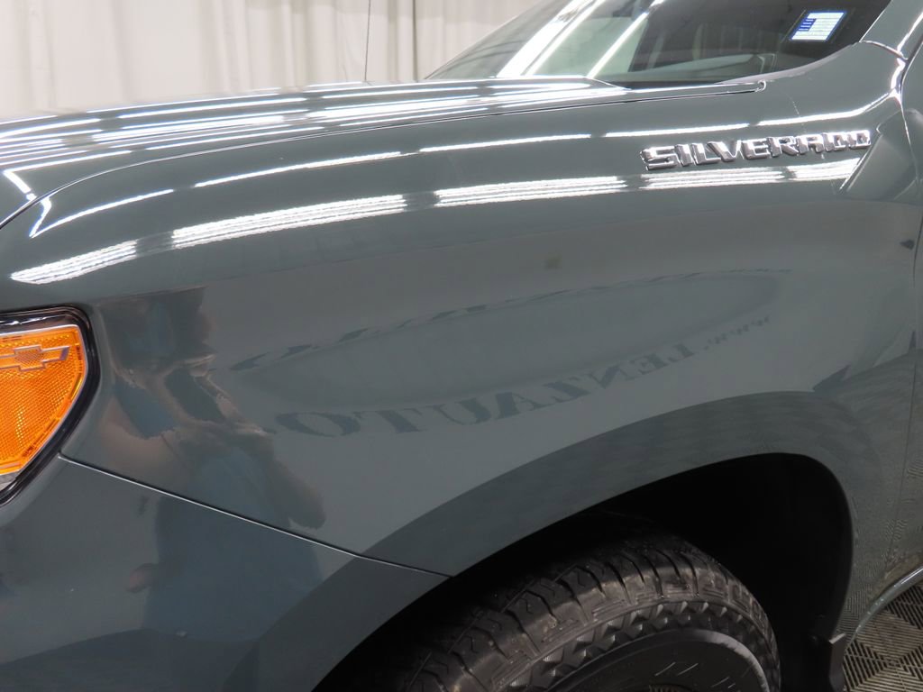 Used 2025 Chevrolet Silverado 1500 LT image 41