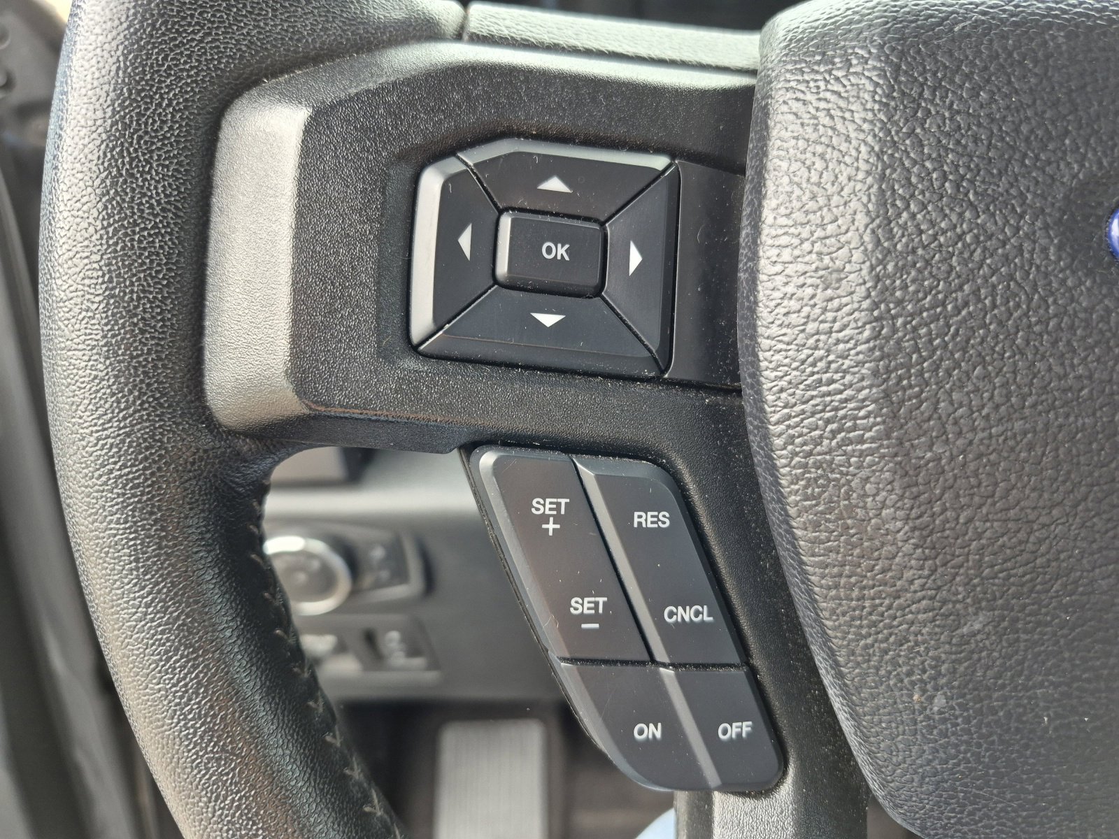 Used 2020 Ford F150 XLT w/ Equipment Group 302A Luxury AWD/4WD image 26