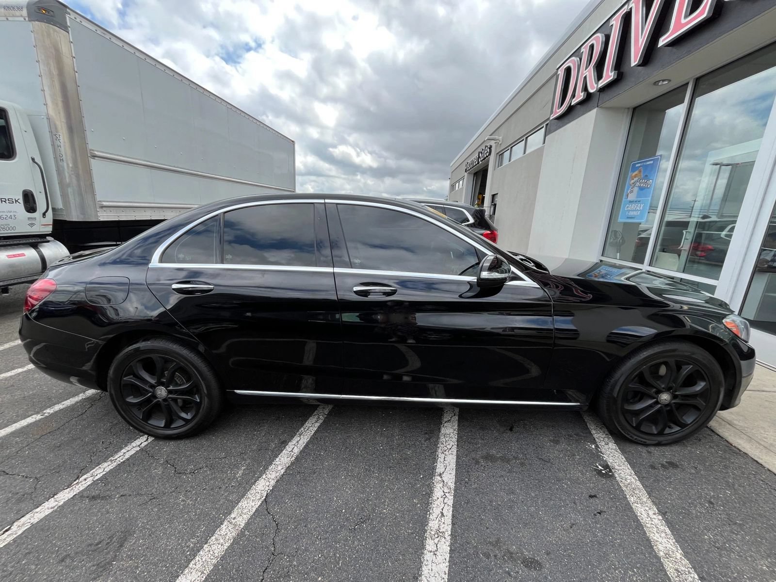 Used 2017 Mercedes-Benz C 300 4MATIC Sedan w/ Premium 3 Package image 11