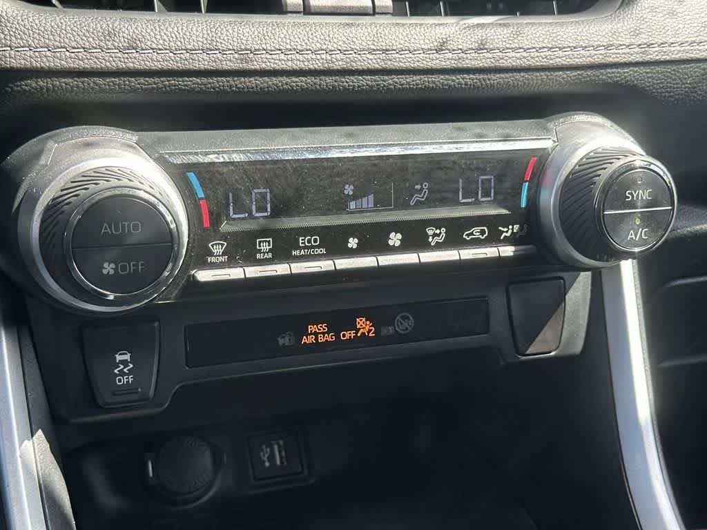 Used 2023 Toyota RAV4 LE AWD/4WD image 20