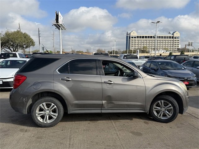 Used 2010 Chevrolet Equinox LS image 4