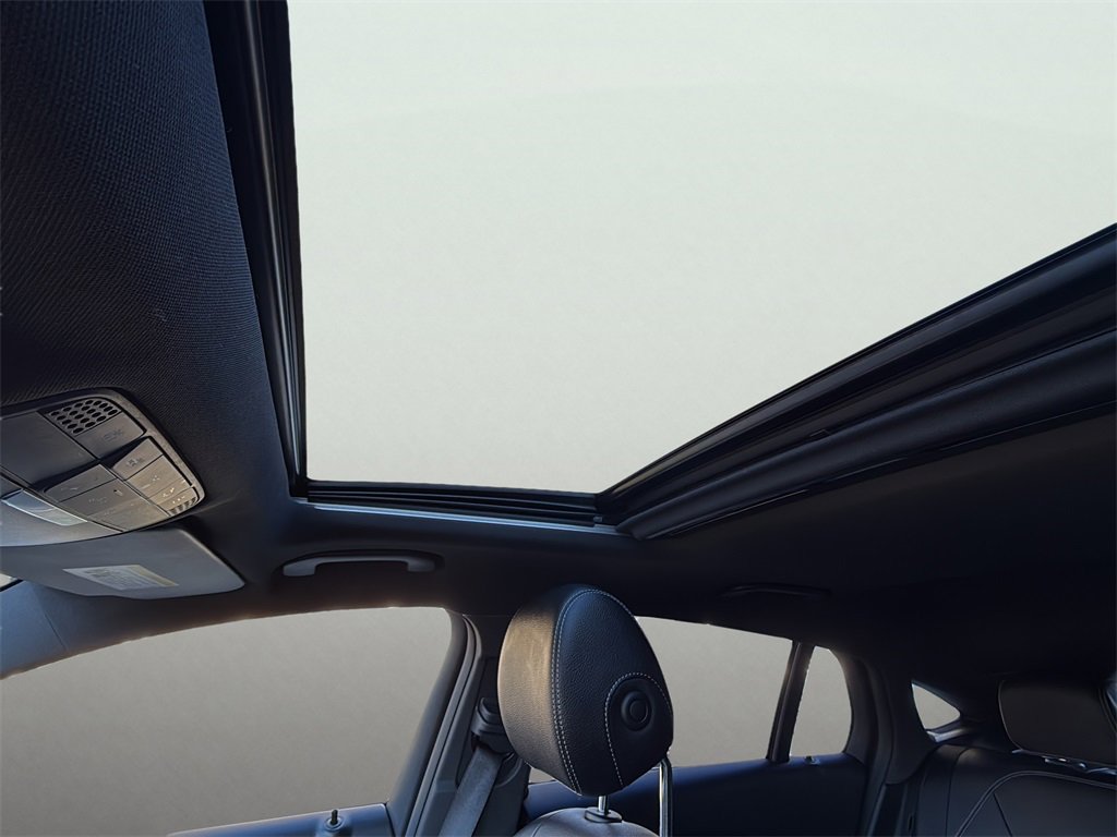 Used 2019 Mercedes-Benz GLC 300 4MATIC Coupe image 18