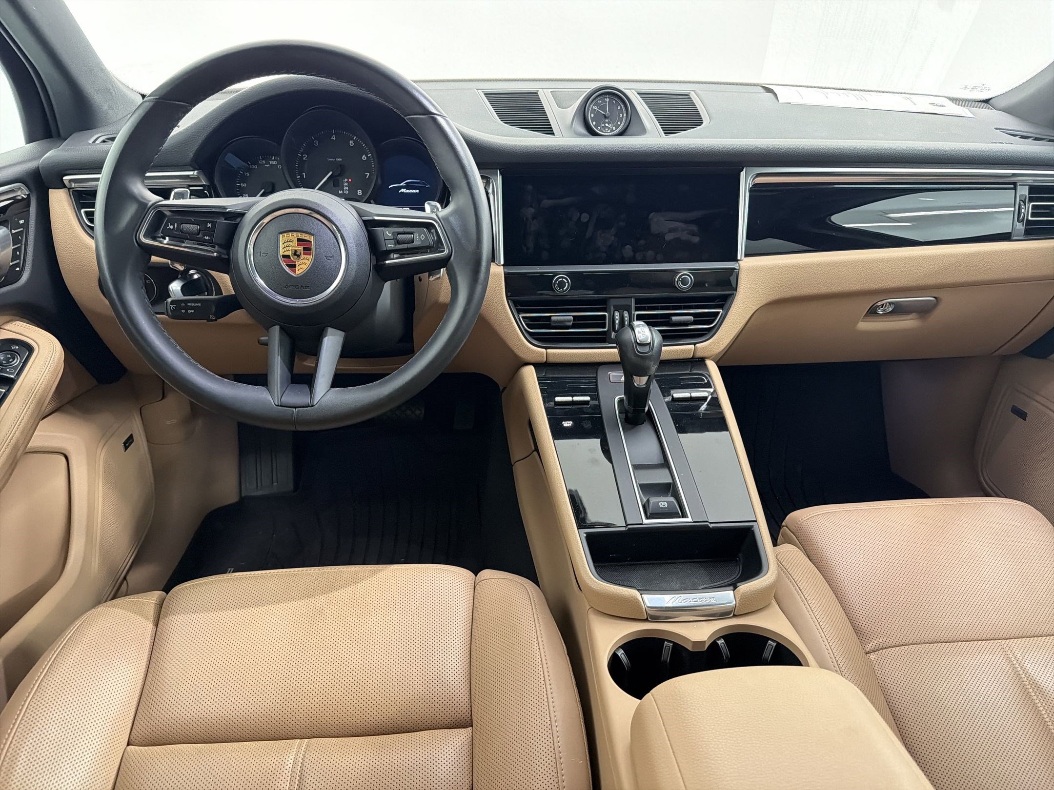 Used 2022 Porsche Macan image 25