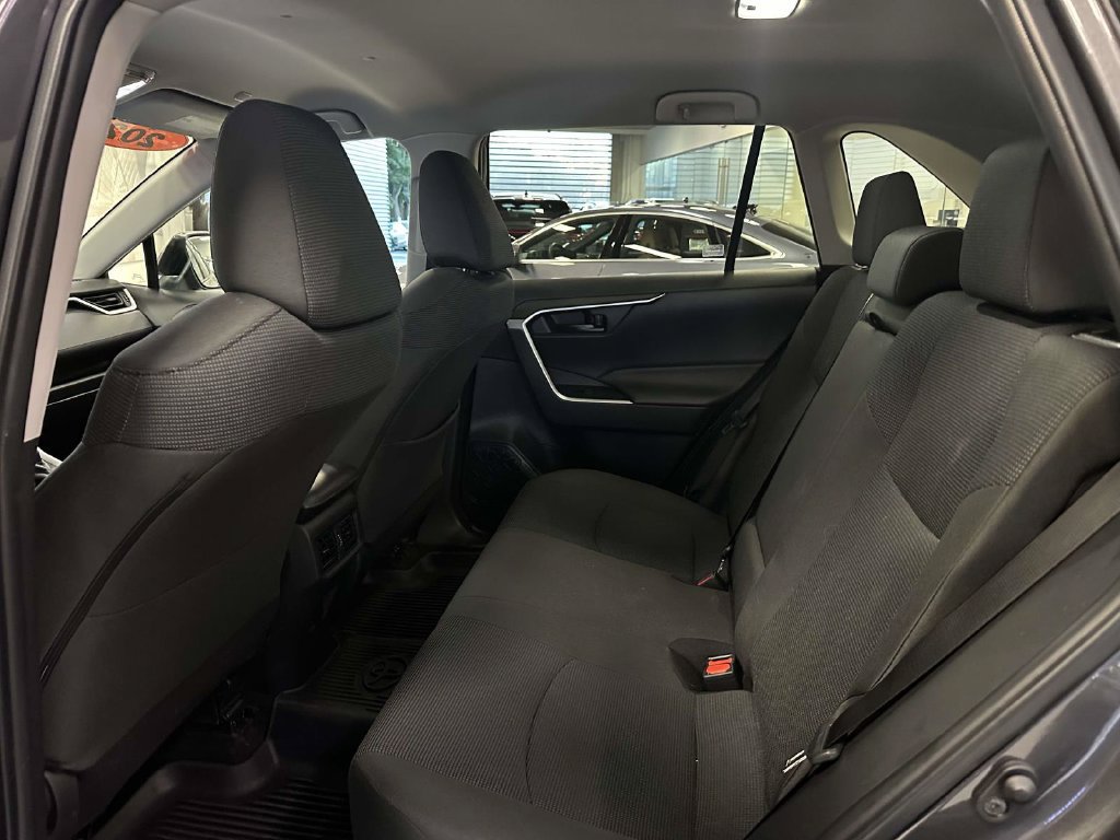 Used 2023 Toyota RAV4 LE AWD/4WD image 13