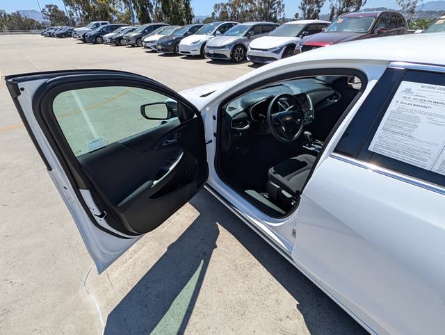 Used 2021 Chevrolet Malibu LS FWD image 30