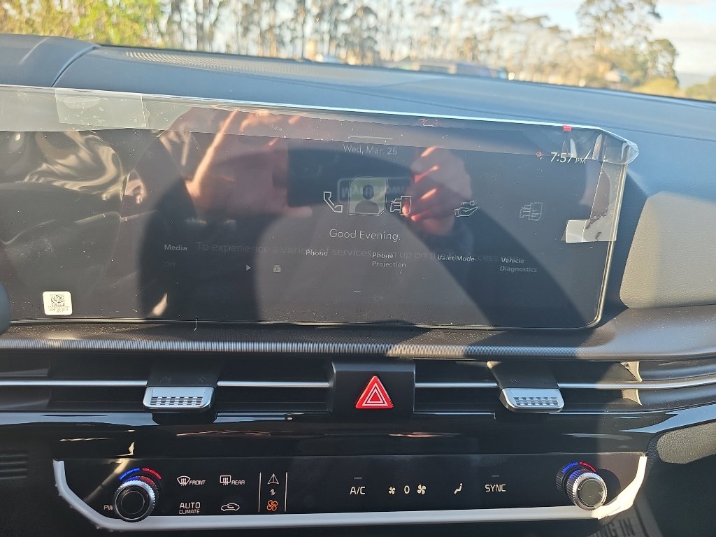 New 2026 Kia Sportage EX image 16