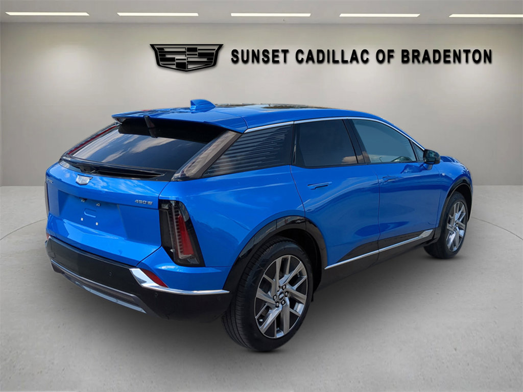 New 2026 Cadillac Optiq Luxury 1 w/ LPO, Floor Liner Package RWD image 4