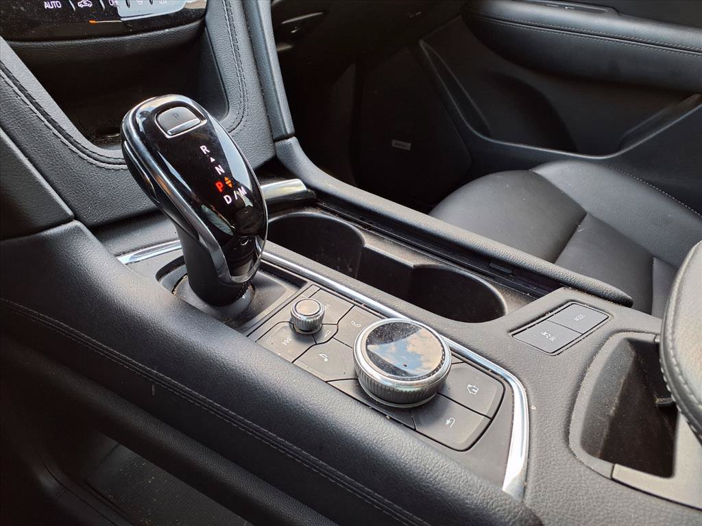 Certified 2023 Cadillac XT5 Luxury FWD image 16