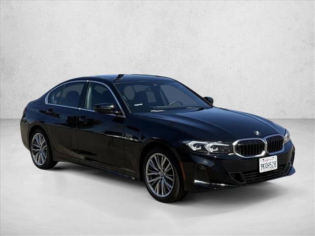 Used 2024 BMW 330i Sedan w/ Convenience Package RWD image 3