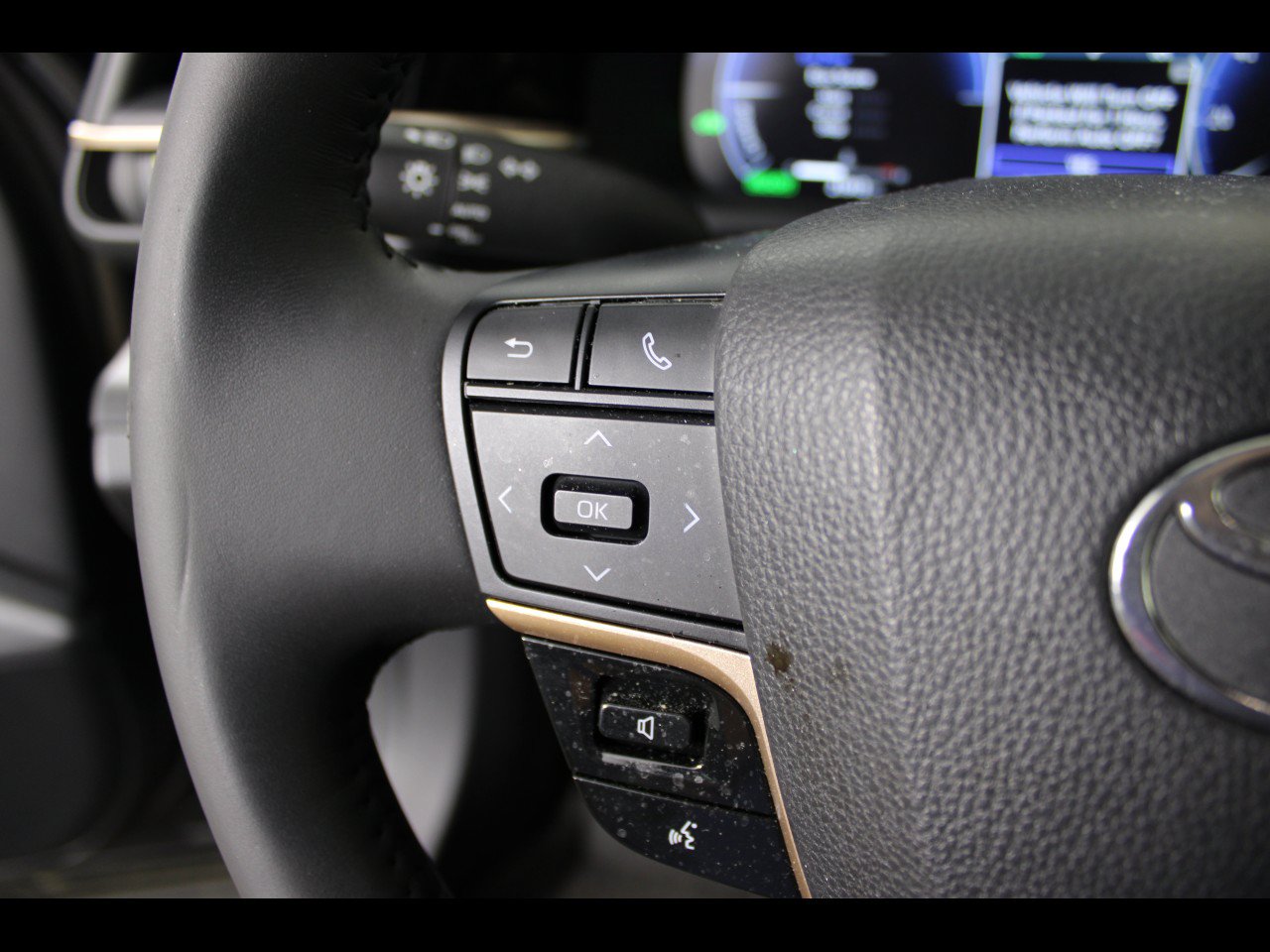 Used 2023 Toyota Crown AWD/4WD image 21