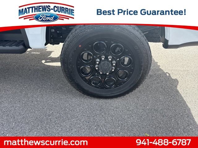 New 2026 Ford F250 Lariat w/ Black Appearance Package image 18