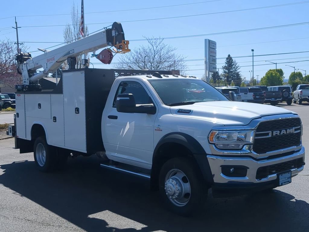 New 2024 RAM 5500 Tradesman AWD/4WD image 7