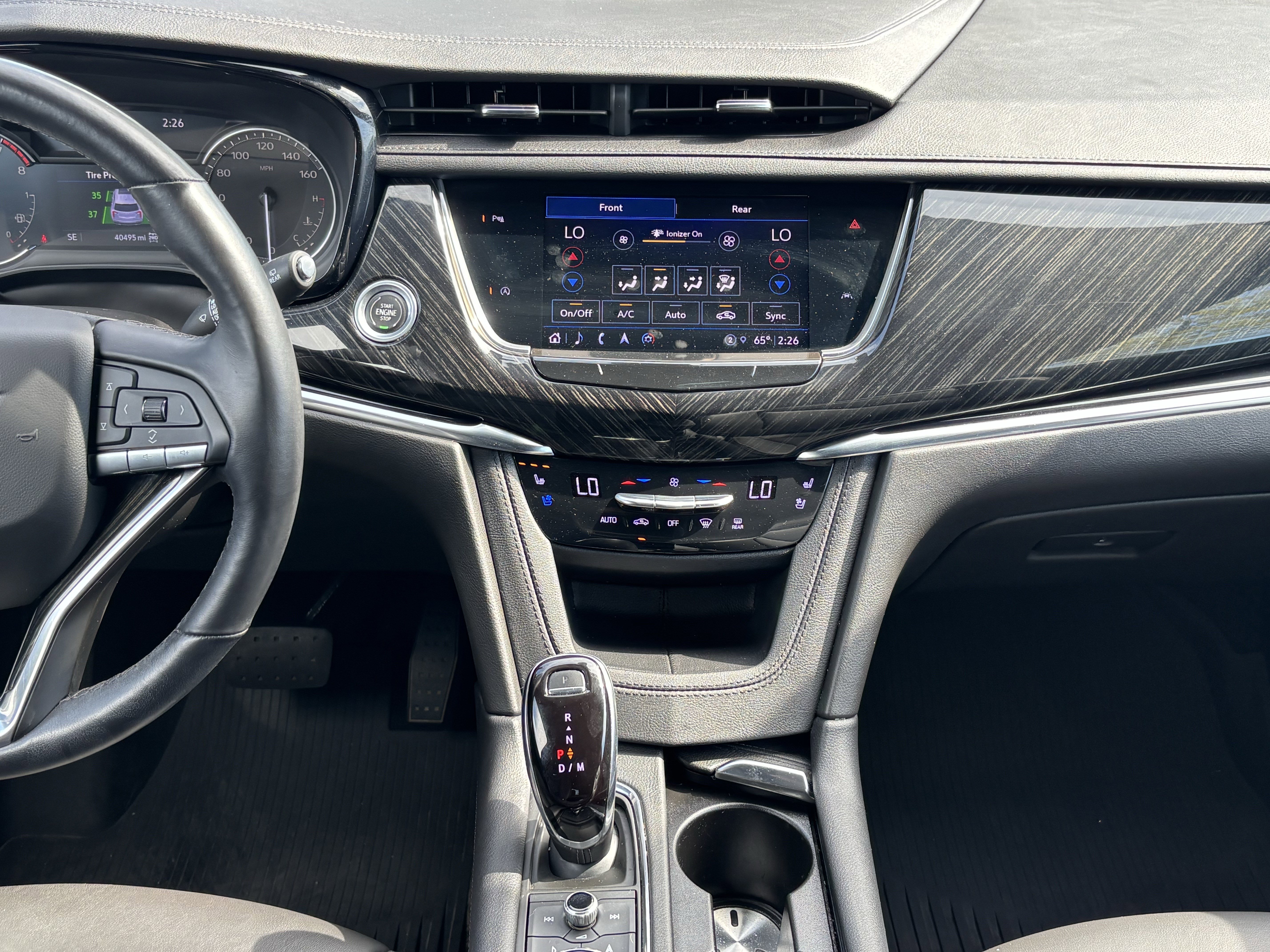 Used 2022 Cadillac XT6 Premium Luxury AWD/4WD image 32