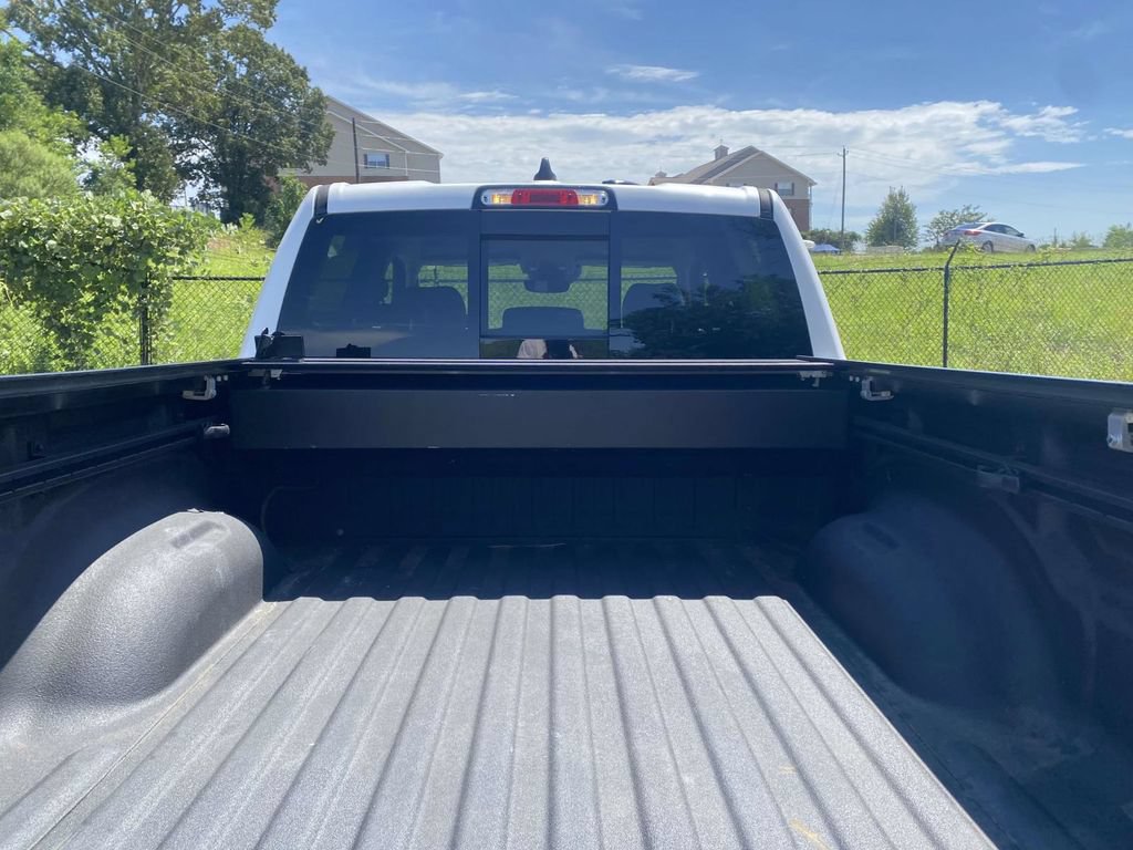Used 2019 RAM 1500 Laramie AWD/4WD image 13