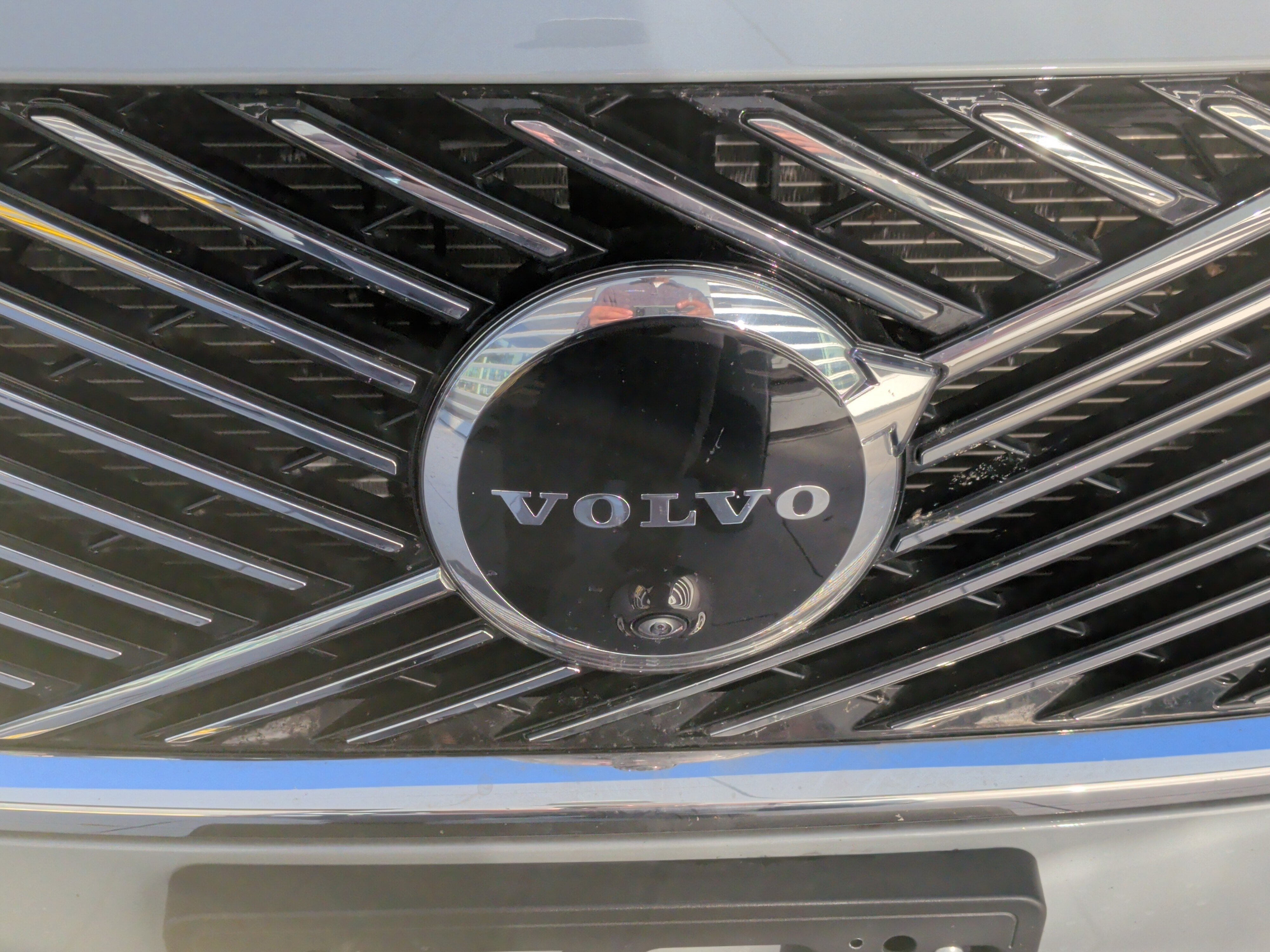 Used 2025 Volvo XC90 B6 Plus image 12