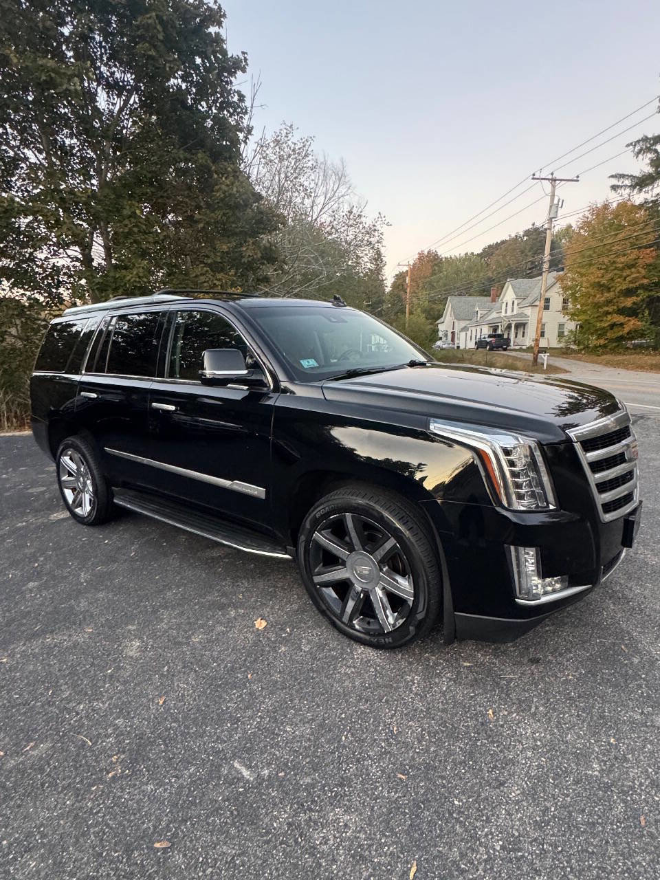 Used 2016 Cadillac Escalade Premium image 1