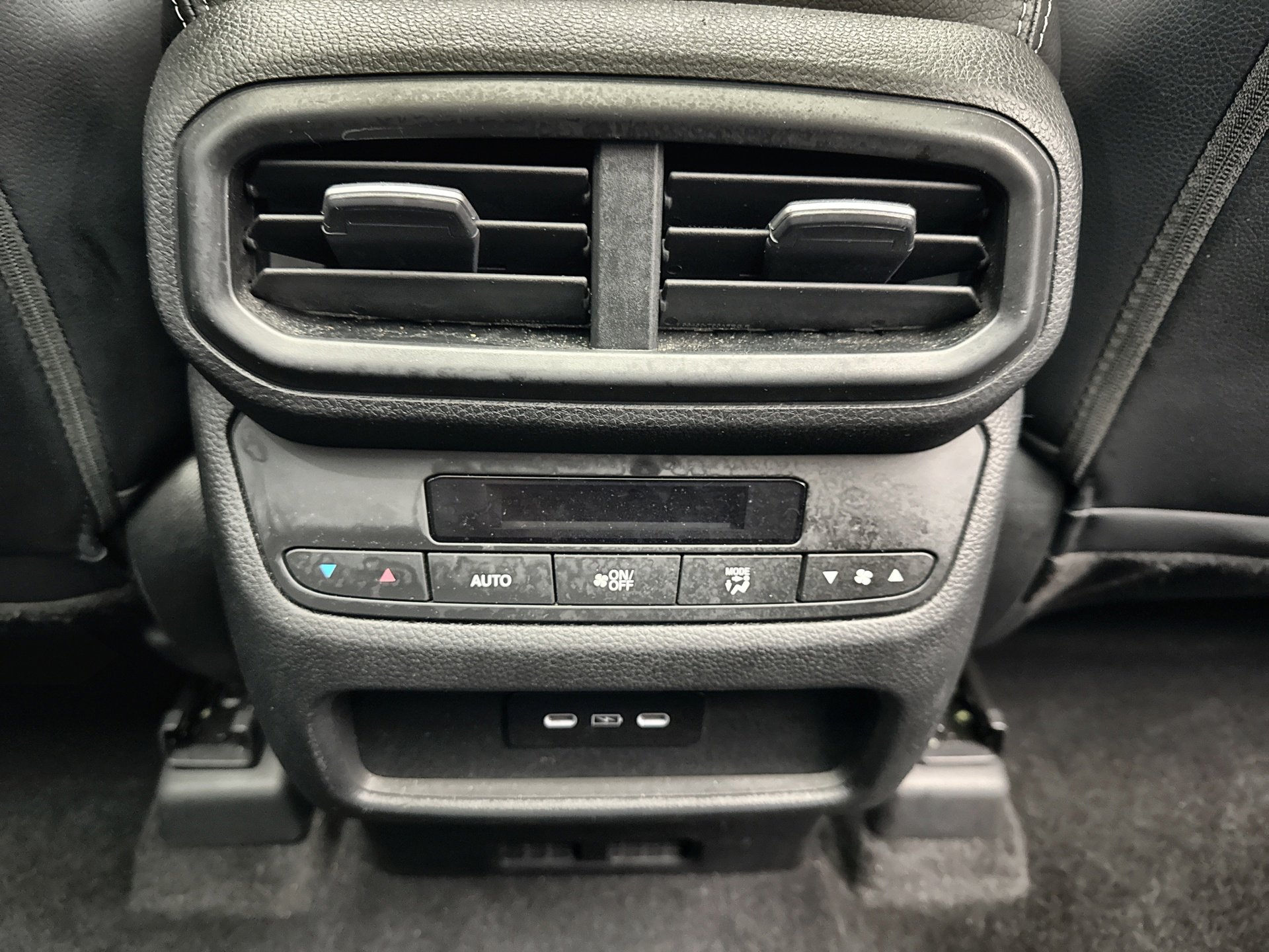 Used 2024 Honda Pilot Touring image 22