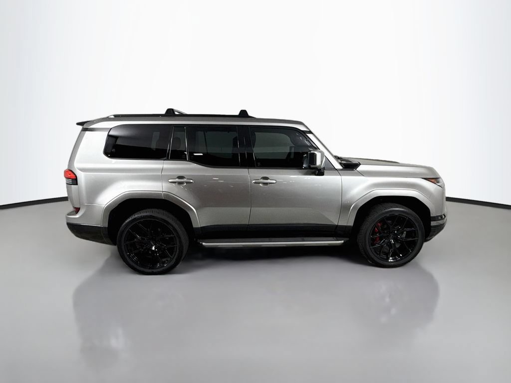 Used 2024 Lexus GX 550 w/ Accessory Package (Z1) AWD/4WD image 4