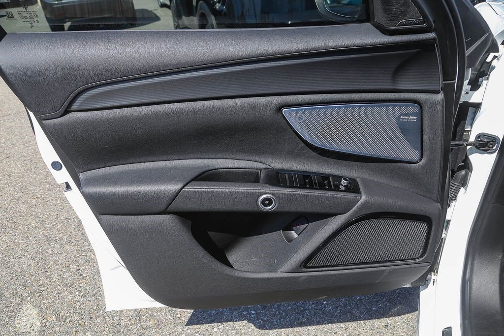 Used 2024 Maserati Grecale GT image 20