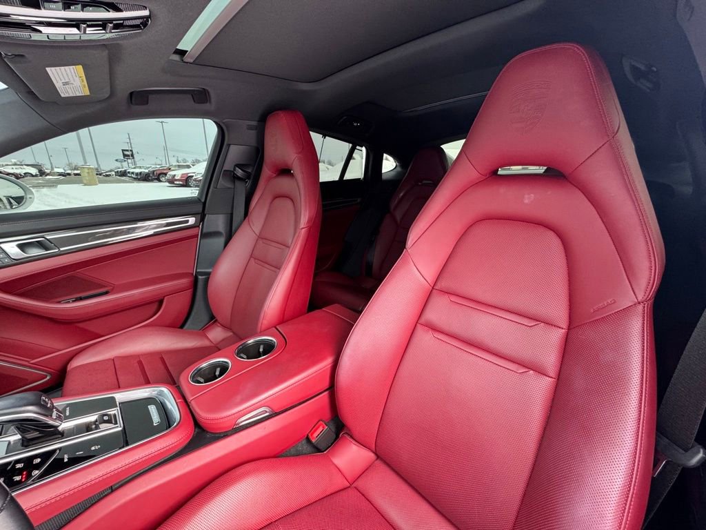 Used 2023 Porsche Panamera 4 Platinum Edition image 28