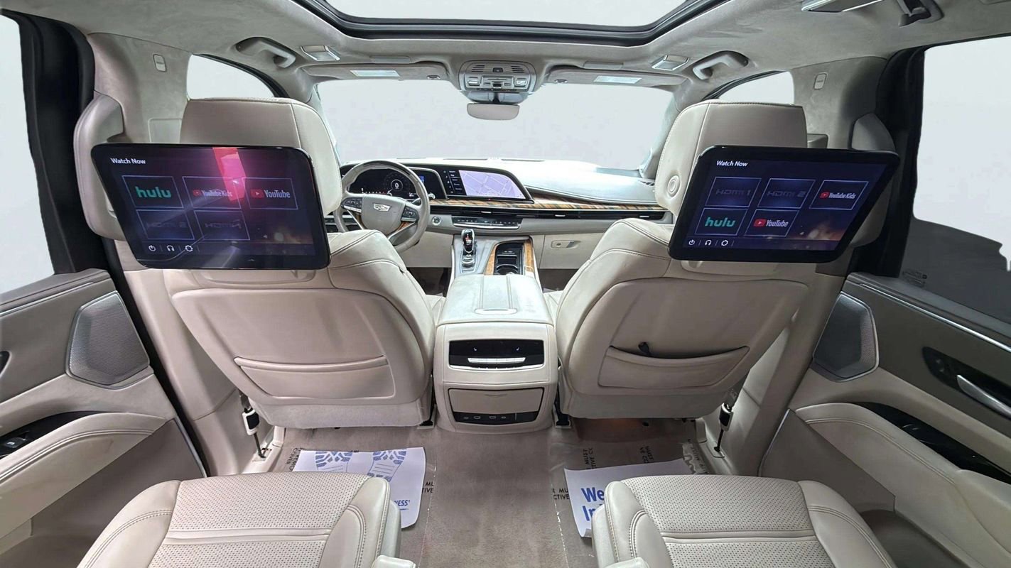 Used 2022 Cadillac Escalade Premium Luxury Platinum w/ LPO, Radiant Package RWD image 14